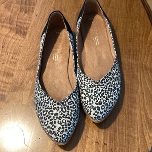 TOMS Women’s Cheetah Print Flats